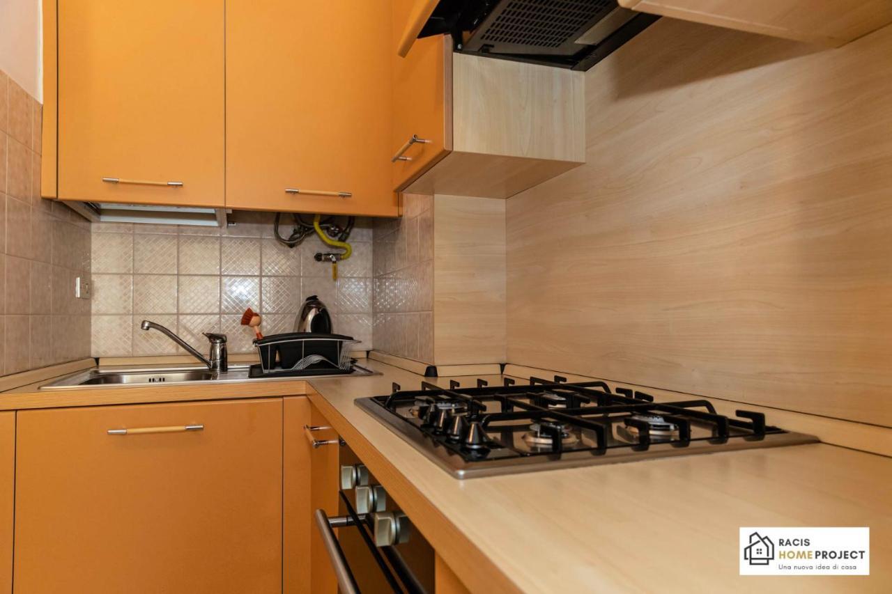 Casa Liviya - Appartamento Con Vista Lago Madonna Del Sasso Bagian luar foto