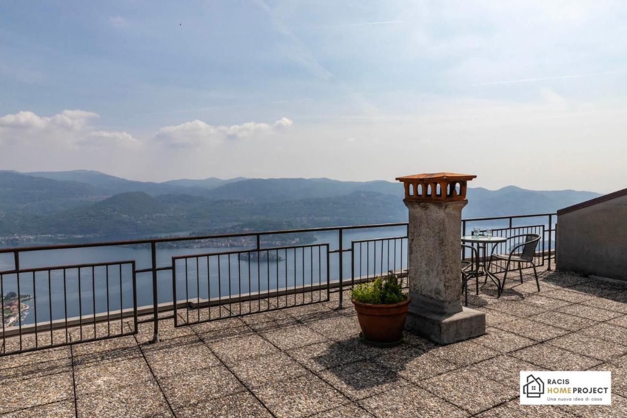 Casa Liviya - Appartamento Con Vista Lago Madonna Del Sasso Bagian luar foto